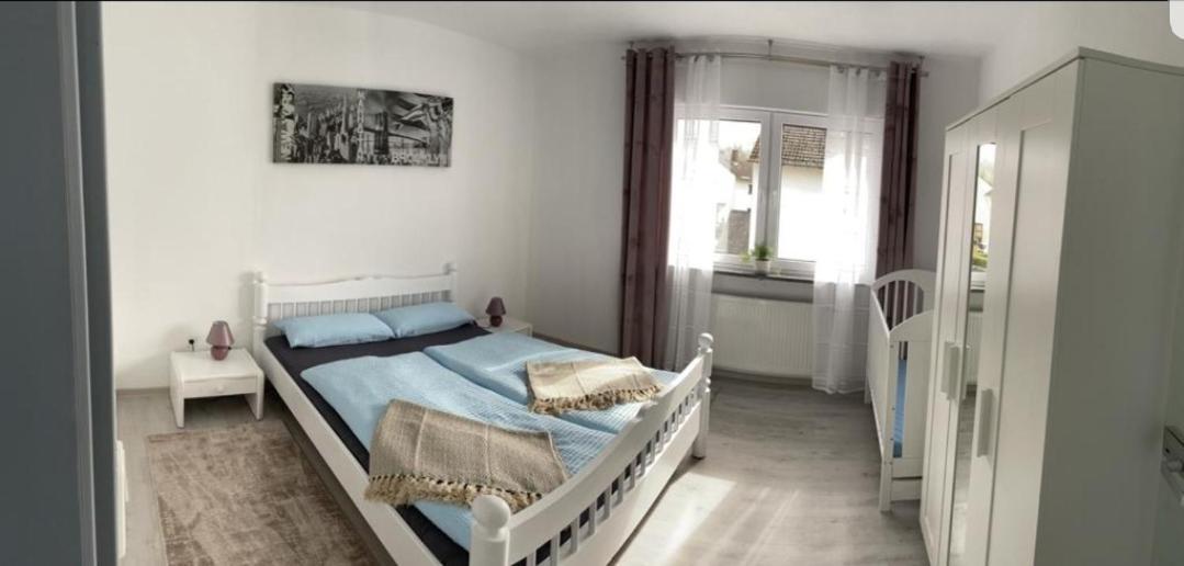 Fewo Mit Terasse Neuwied & Koblenz Exterior foto